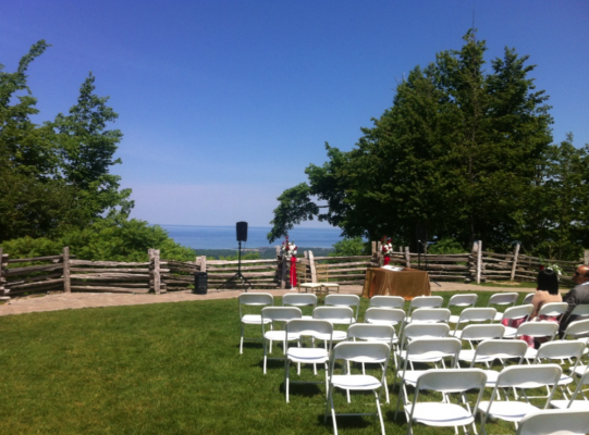 Read more about the article Blue Mountain Heaven-Venue Spotlight wedding music Grey-Bruce