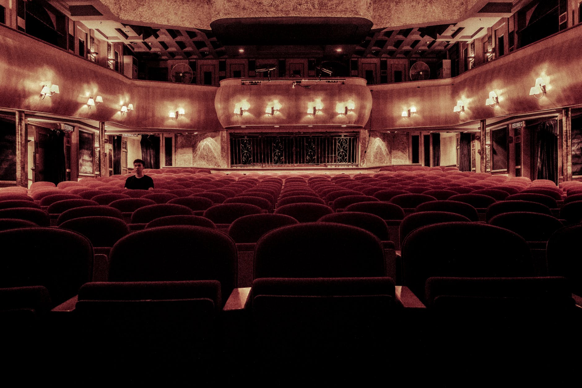 Read more about the article Cinematic Love Stories: Unforgettable movie music for weddings