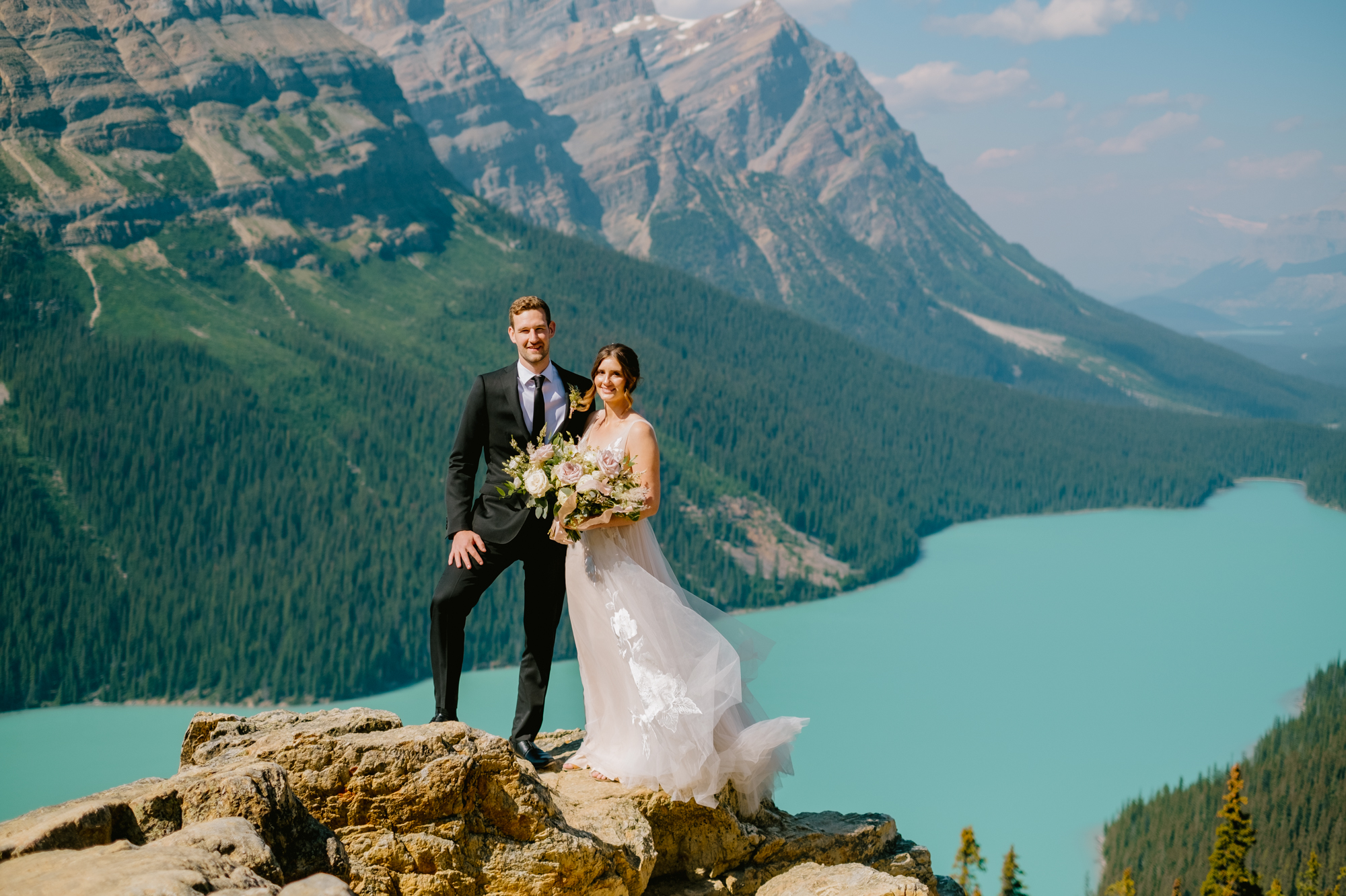 Read more about the article Lake Louise Wedding Violinist Ensembles