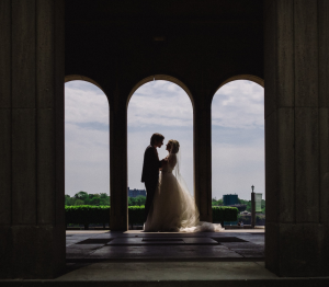 Read more about the article Oakes Garden Theatre Wedding Niagara violinist cellist