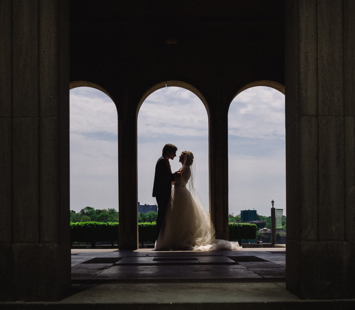 Read more about the article Oakes Garden Theatre Wedding Niagara violinist cellist