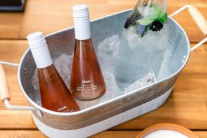Read more about the article Perfecting Your July Wedding: 5 Last-Minute Tips for Unforgettable Celebrations