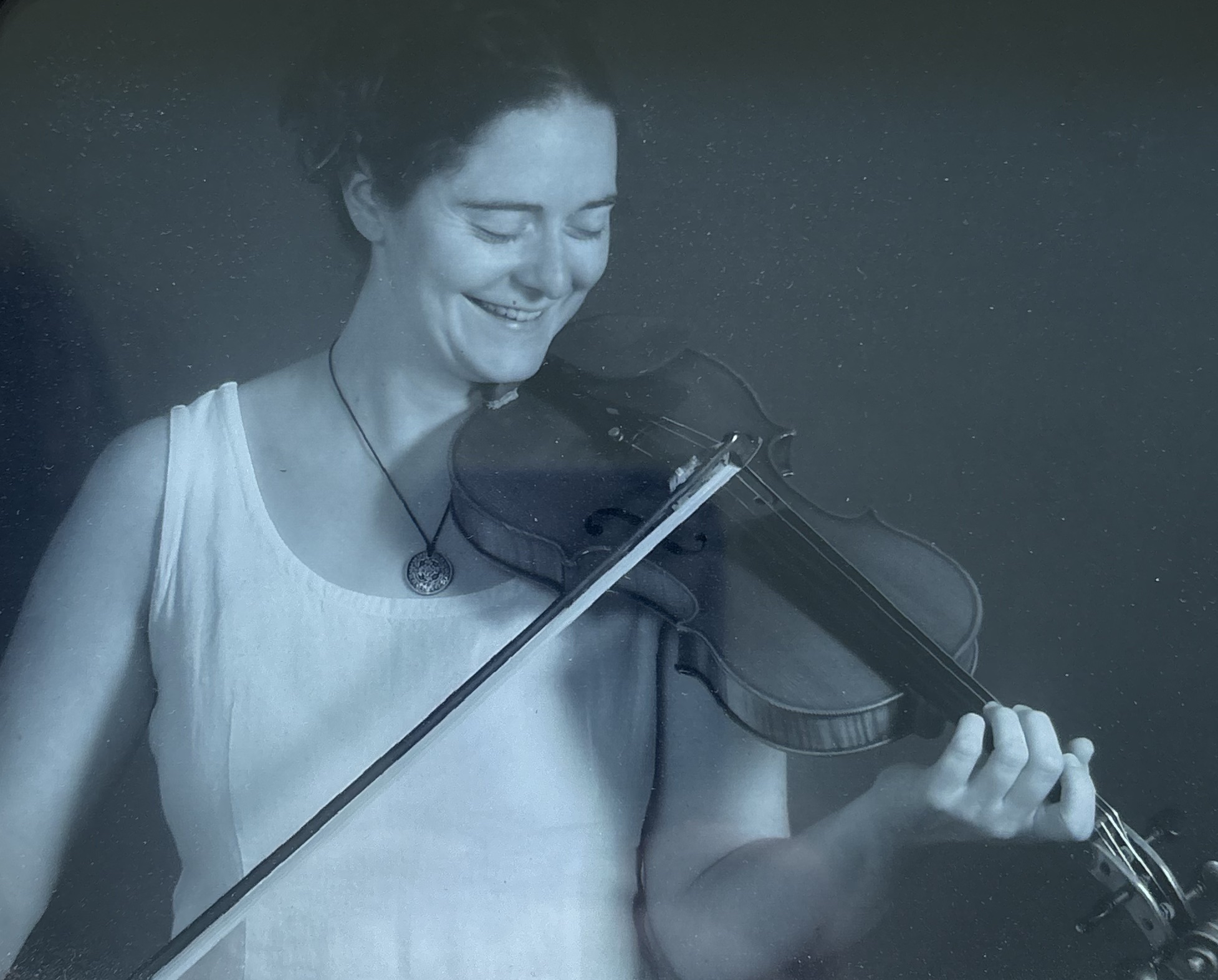 Read more about the article Musician spotlight: Jennifer Hedican violinist